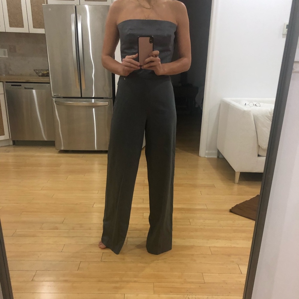 Elizabeth & James grey jumpsuit size small